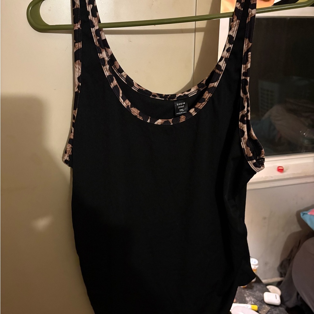 Stylish Black Tank Top with Patterned Trim